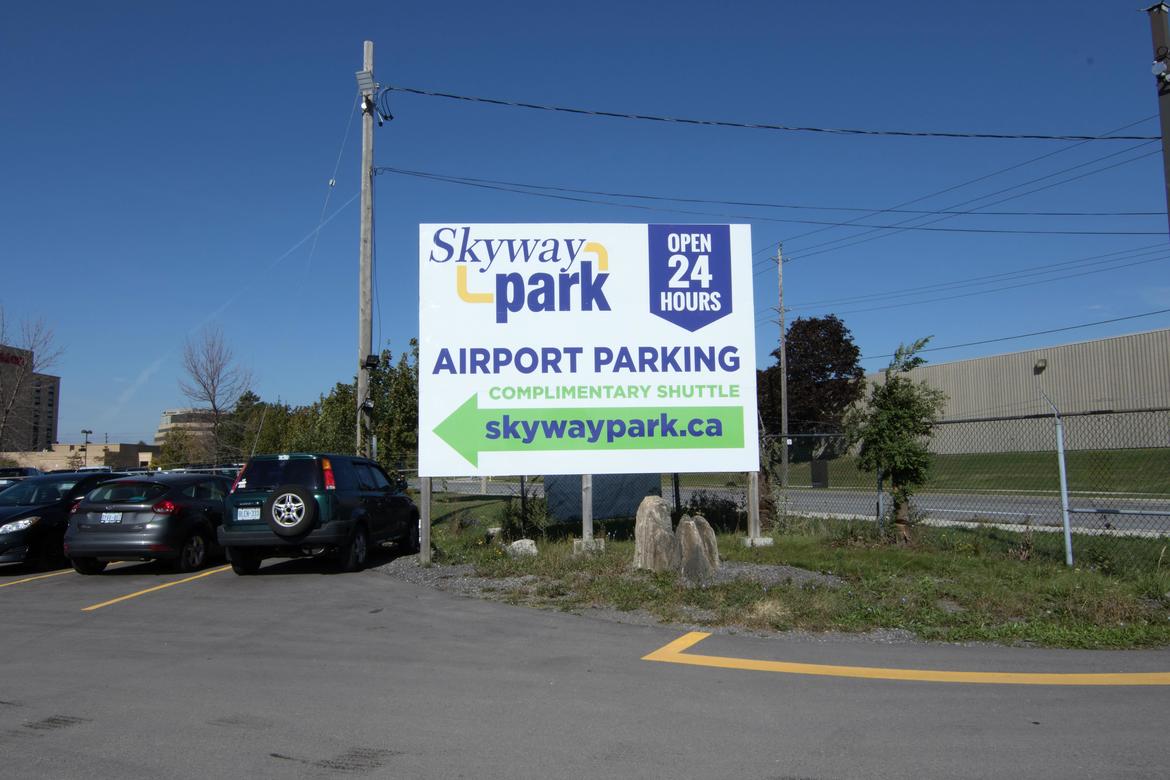 Toronto Airport Parking with Skyway Park